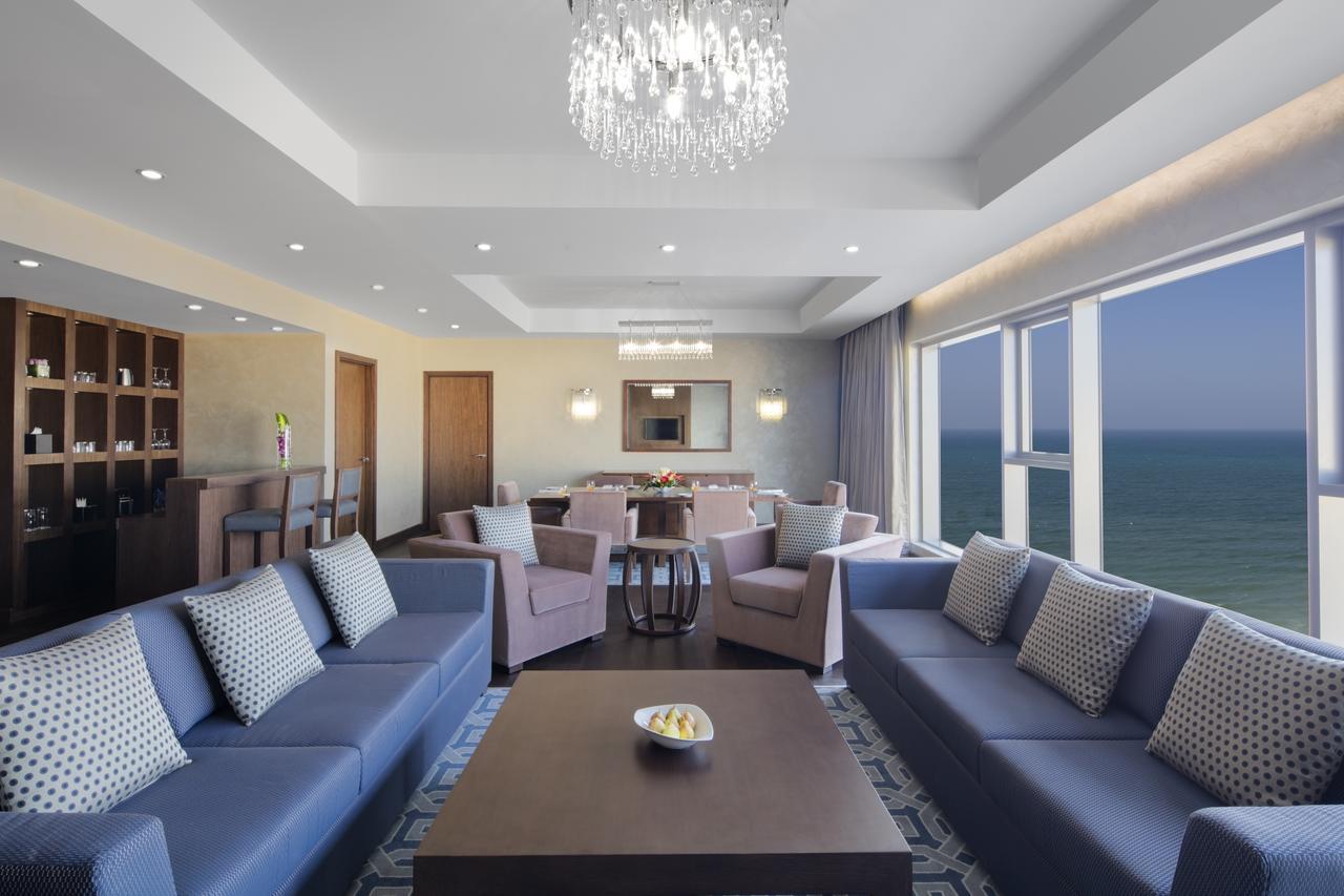 Radisson Blu Hotel & Resort, Sohar Exterior foto Suite at the hotel